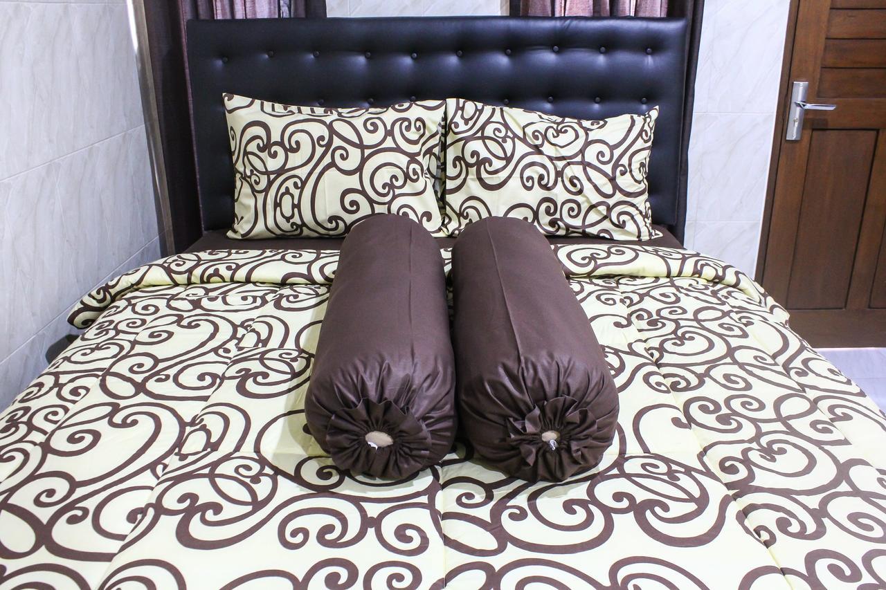 Santhi Graha Kuta Hotel Kuta  Ngoại thất bức ảnh
